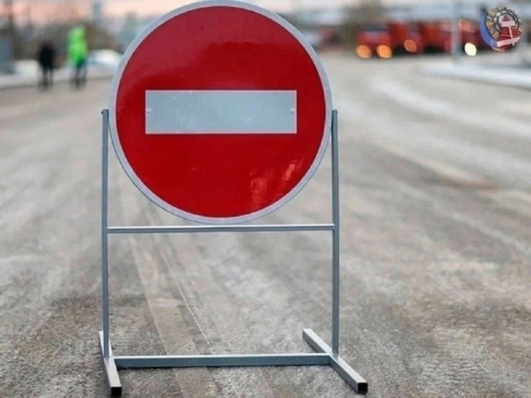 Асфальт провалился на трассе Ноябрьск — Вынгапуровский