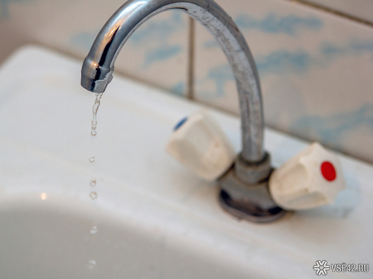 Специалисты прокомментировали жалобы кемеровчан на горячую воду