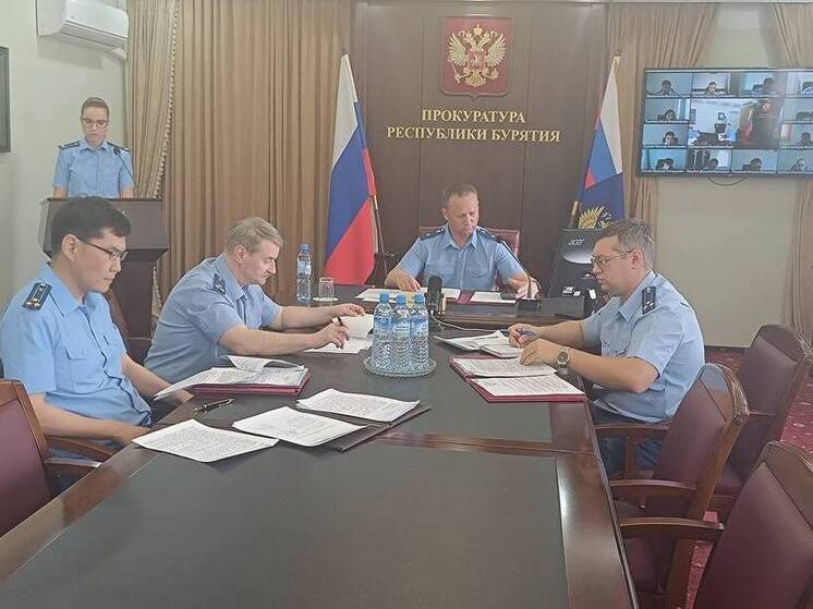 В Бурятии прокуроры выявили 400 нарушений трудового законодательства