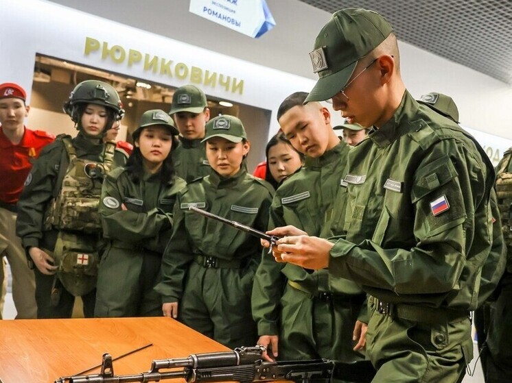 В Якутии стартует масштабная программа «Время юных героев» для патриотического воспитания подростков
