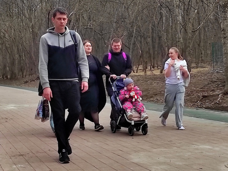 В Карачаево-Черкесии первый специализированный МФЦ помог 60 семьям