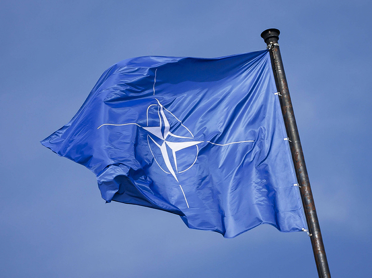 НАТО заставит Великобританию увеличить расходы на военные нужды до 3,5% от ВВП, чтобы успокоить Трампа, говорят источники