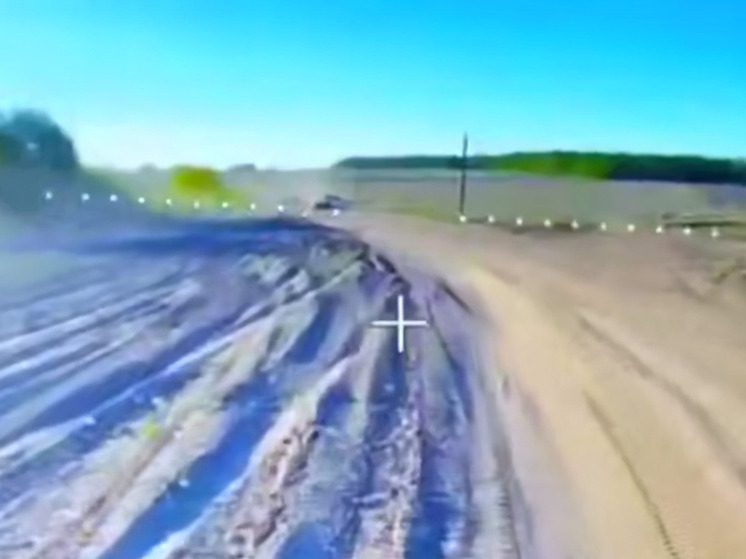 Операторы БПЛА тульских десантников уничтожают технику ВСУ под Сумами