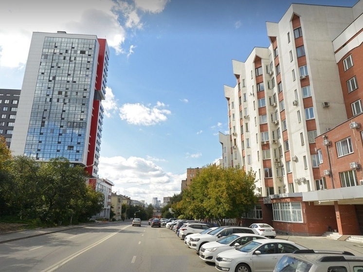 В Екатеринбурге произошел пожар в аптеке на Гурзуфской