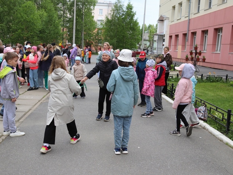 Девять пришкольных лагерей открылись в городе корабелов