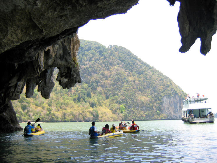 Совет Федерации ратифицировал договор о выдаче между РФ и Таиландом