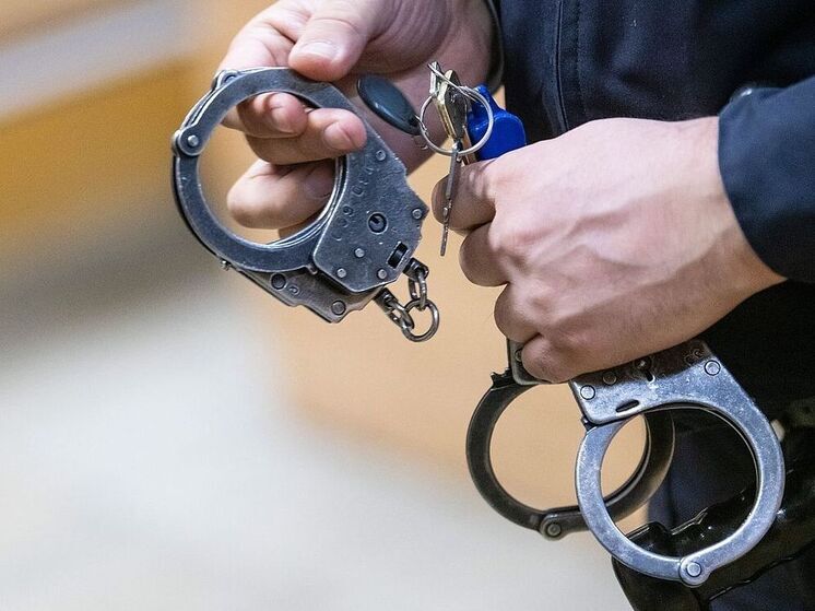 ФСБ в Калининграде задержала вымогавших деньги у участников СВО членов ОПГ