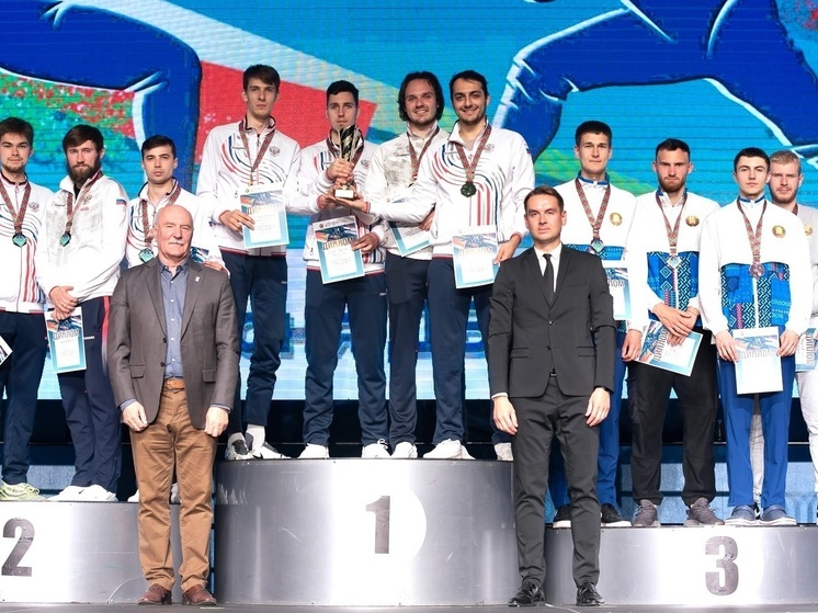 7 медалей выиграли фехтовальщики Подмосковья на чемпионате в Белоруссии