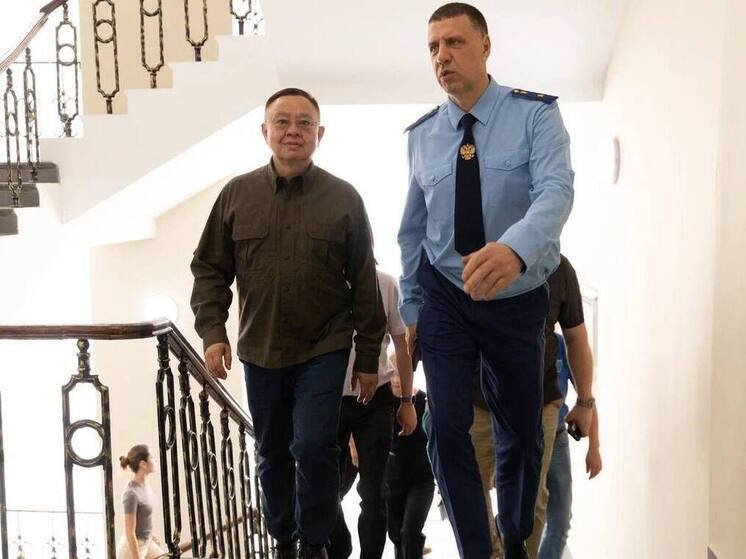 Министр строительства и ЖКХ РФ посетил здание Генпрокуратуры в Мелитополе