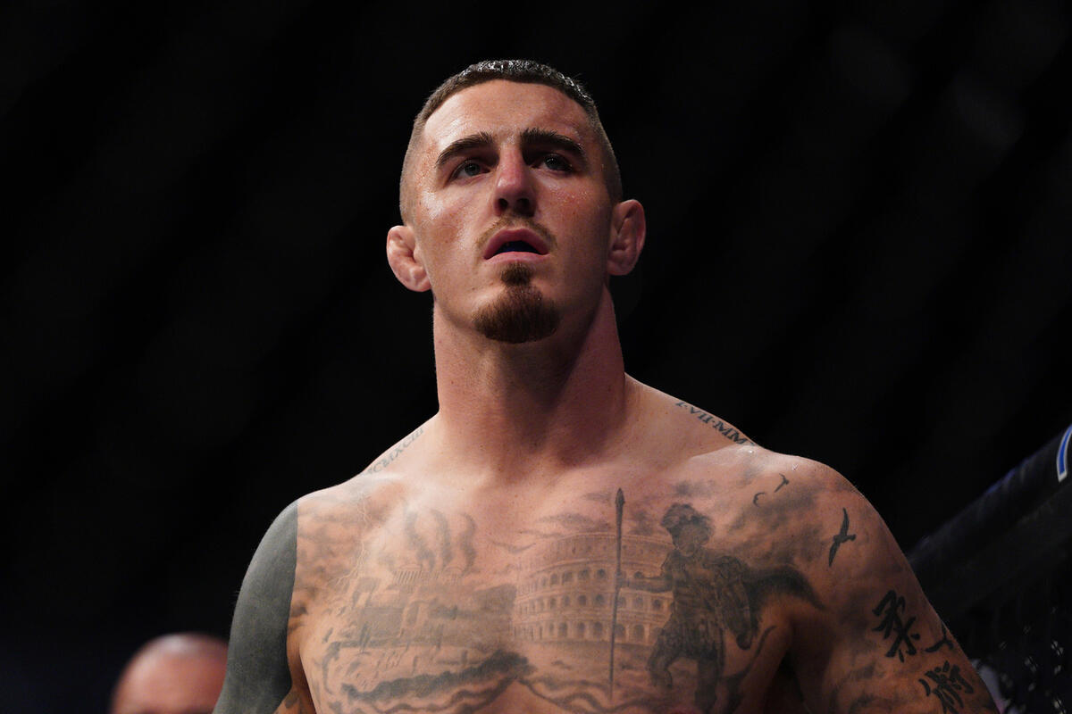 Аспиналл недавно сообщил об отставке Джонса