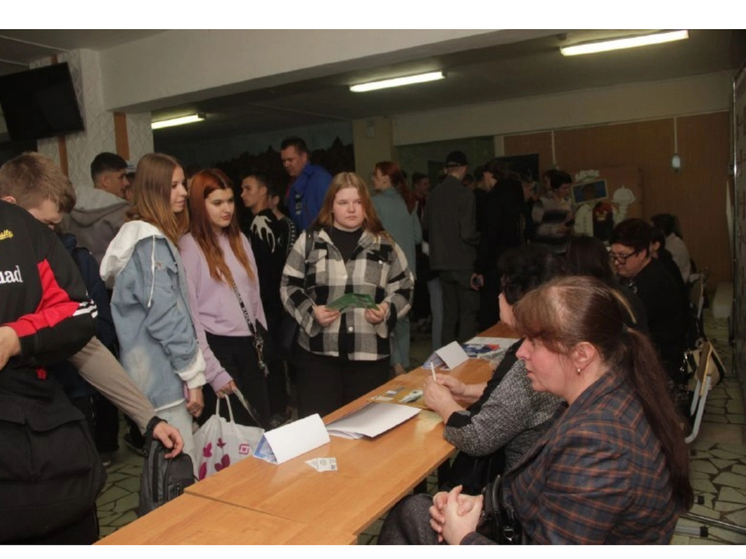 В Орловском технологическом техникуме прошла ярмарка вакансий