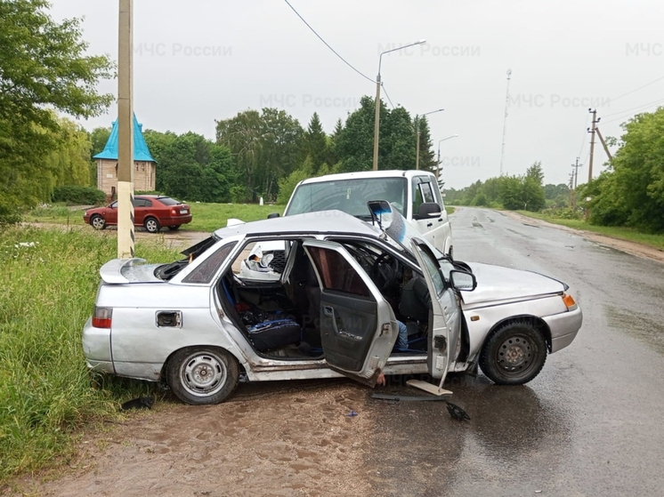 В орловском поселке Россошенский произошло ДТП с пострадавшими