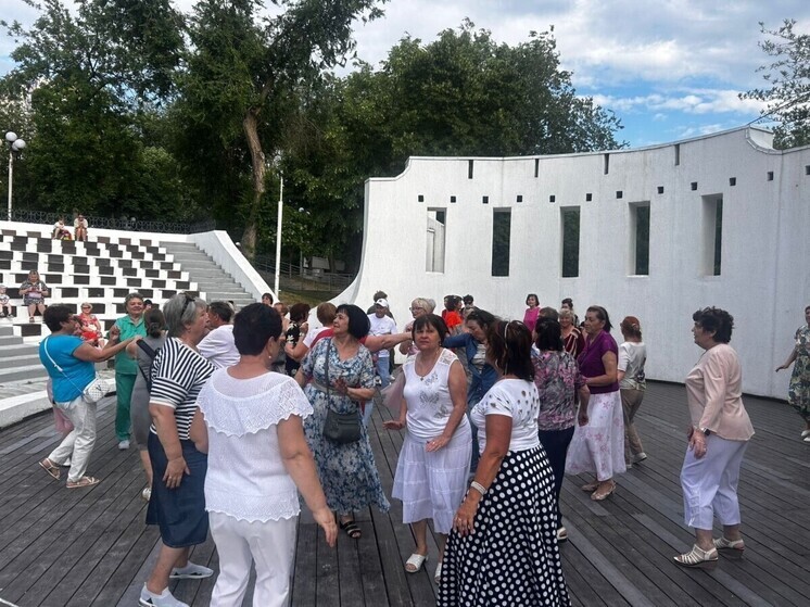 В Ростове прошла летняя дискотека «серебряного» возраста