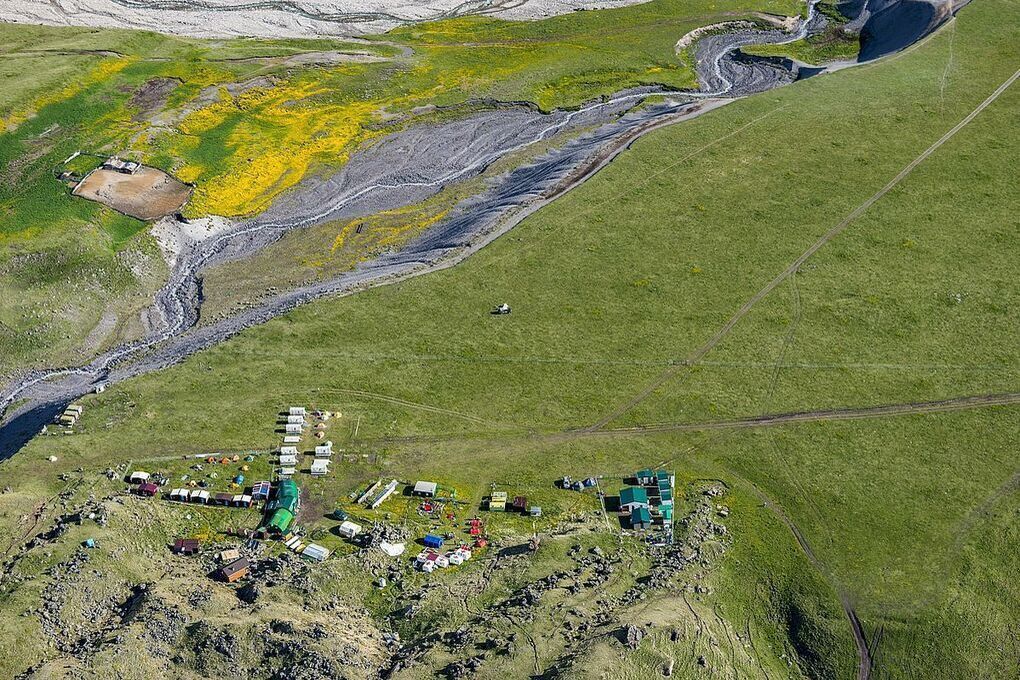 Спасатели эвакуировали тело сорвавшейся со смотровой площадки в Кабардино-Балкарии женщины