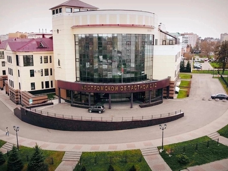 Пожилая жительница Костромы получит более 1 млн. за падение в люк