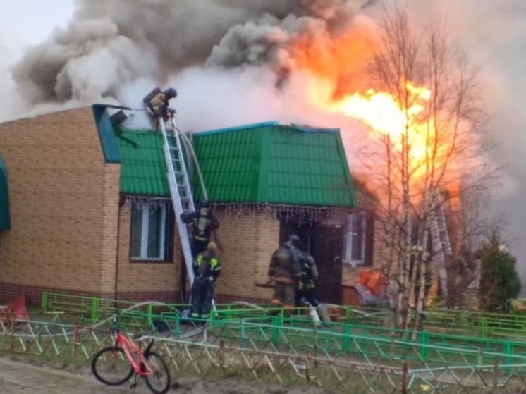 Пожар в магазине «Хороший» усмирили огнеборцы НАО