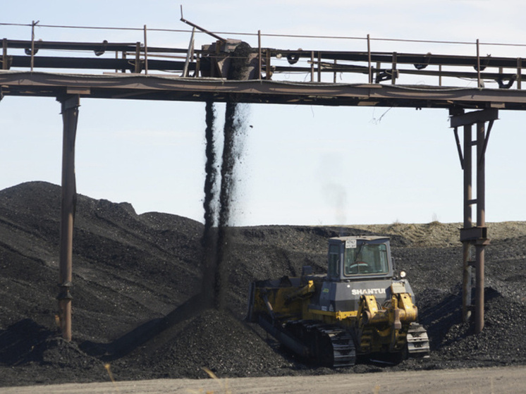 Добываемый на Чукотке уголь поставят в три муниципалитета региона