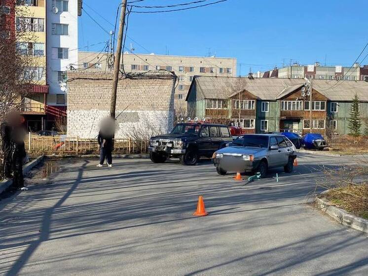 ВАЗ сбил ребенка-самокатчика во дворе дома в Лабытнанги