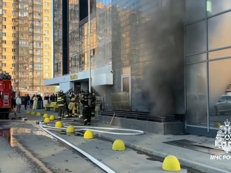 В Иркутске горел цоколь многоквартирного дома