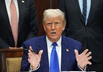Президент Трамп подписал указ, запрещающий гражданам 12 стран въезд в США