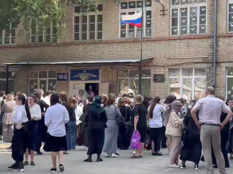 В Дагестане сдают ЕГЭ по биологии, иностранным языкам и географии