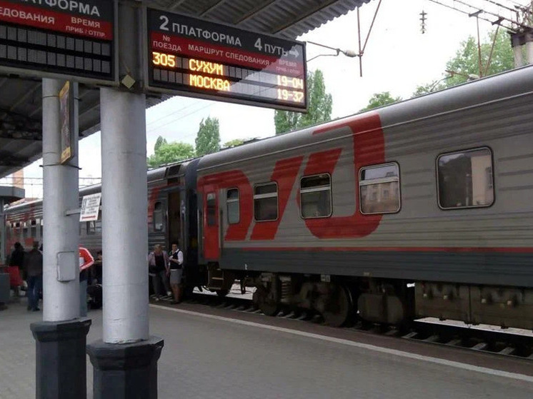 Из-за подрыва ж/д путей в Воронежской области задерживаются несколько поездов, следующих в Сочи