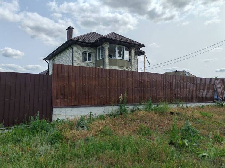 В курской деревне Гирьи 7 беспилотников ВСУ повредили 5 домов