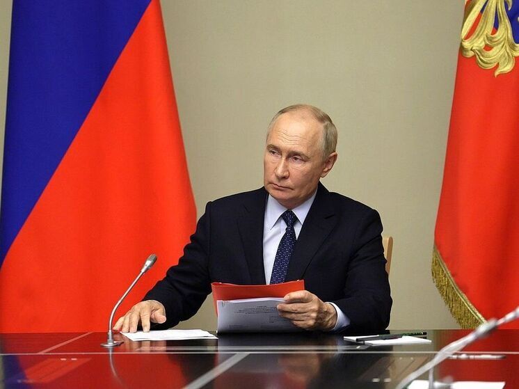 Путин призвал избавляться от вульгарных иностранных заимствований в языке