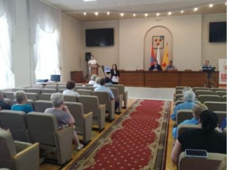 Встреча с жителями ПВР прошла в Ливнах Орловской области