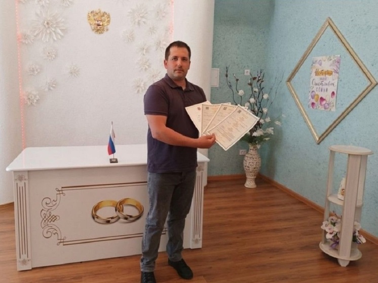 В Алтайском крае родилась первая за 2025 год тройня