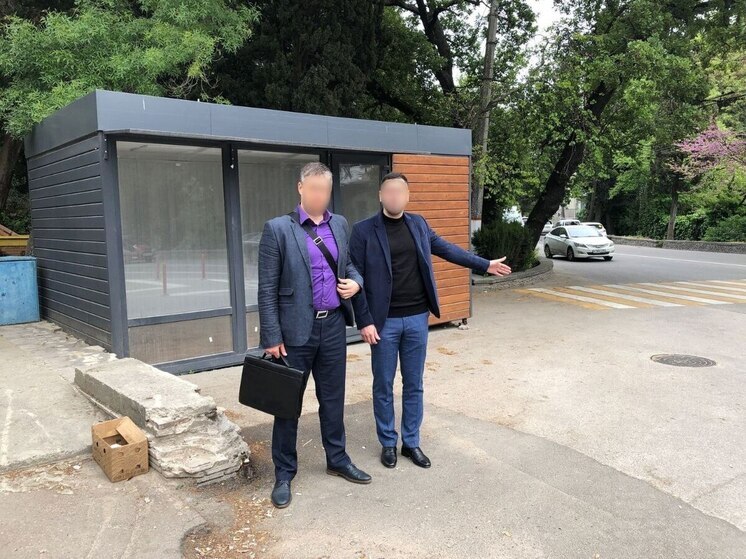 В Ялте задержали чиновника за мошенничество с земельными участками