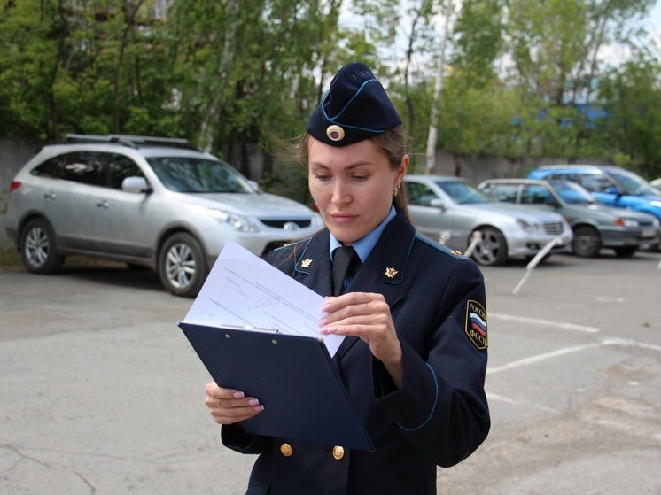 В Кунгуре судебные приставы обязали компанию убрать незаконную рекламную конструкцию