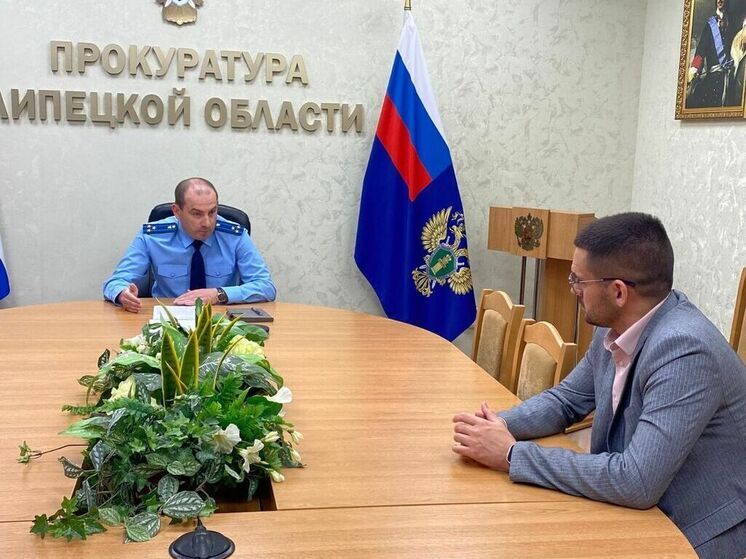 Прокуратура Липецка не дала закрасить изображение Гагарина на стене дома