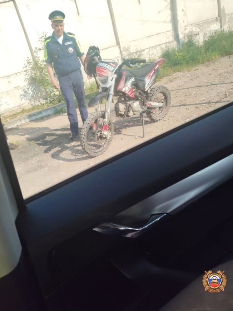 Еще один подросток рассекал по дорогам Твери на питбайке