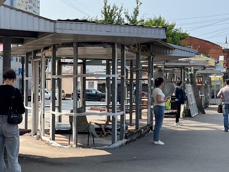 В Саратове сносят целый городок из ларьков