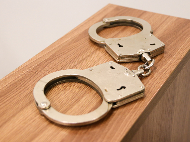 Полицейские задержали наркозакладчика на улице Вагжанова в Твери