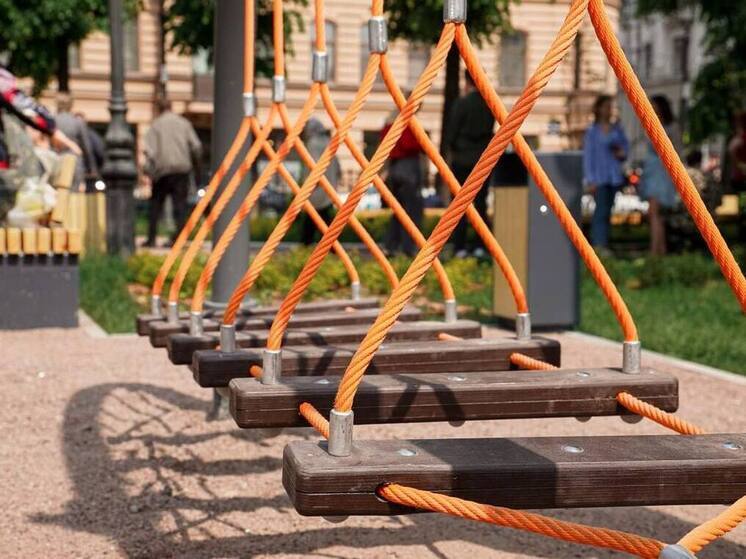 В Петербурге на улице Некрасова благоустроили сквер за 41 день