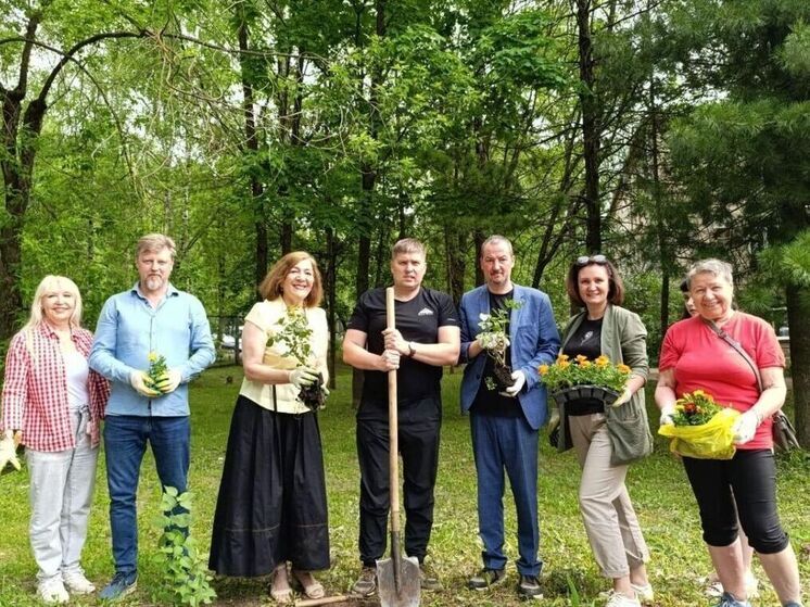 Традиционная акция «Цветы - детям» состоялась в Костроме