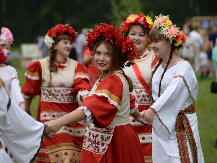 Орловцам вернут деньги за билеты во Льгов на Троицкие хороводы