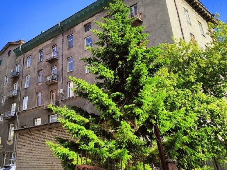 Два дома снесут возле монумента Славы в Новосибирске