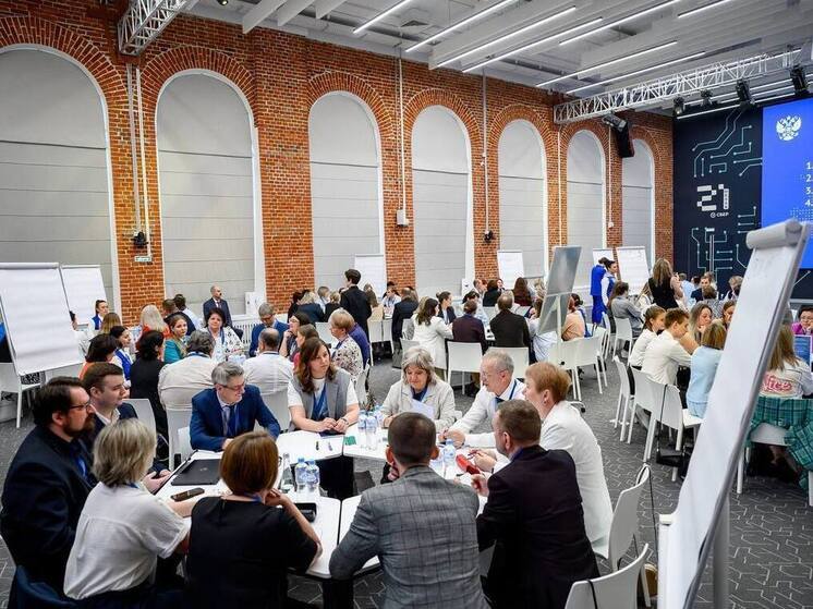 Калужские власти ищут пути к сердцу молодежи через карьеру