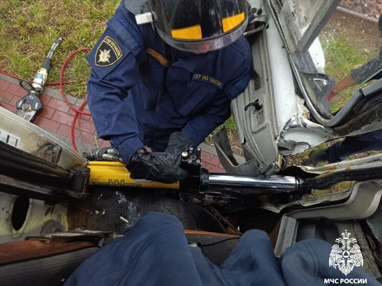 На улице Комсомольская в Орле столкнулись два автобуса