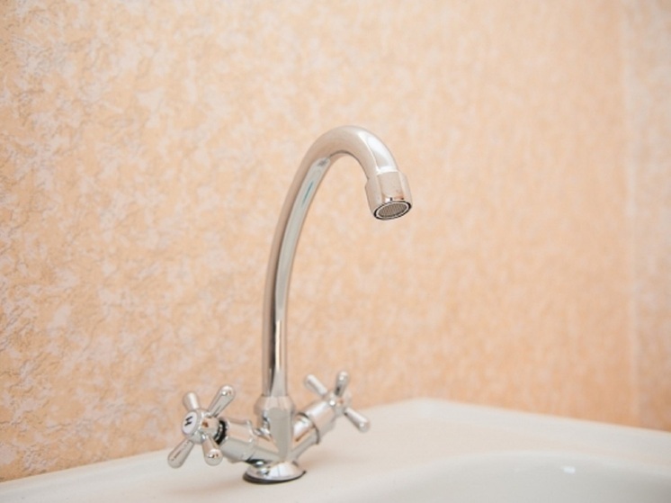 В двух районах Волгограда временно отключили холодную воду