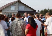 Он обсудил с жителями вопросы водоотведения и строительства дорог