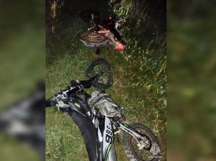 В Башкирии лоб в лоб столкнулись подростки на питбайках - один из них погиб