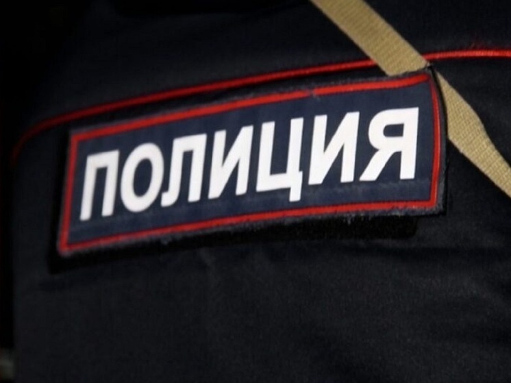 В Волгограде двое парней ночью ограбили 16-летнего студента колледжа