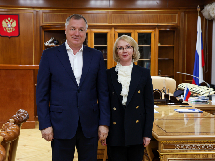 С врио губернатора НАО встретился зампред Правительства РФ