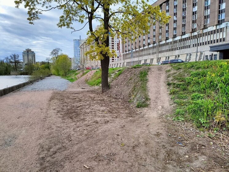 Петербуржцы стали чаще покупать квартиры с видом на воду