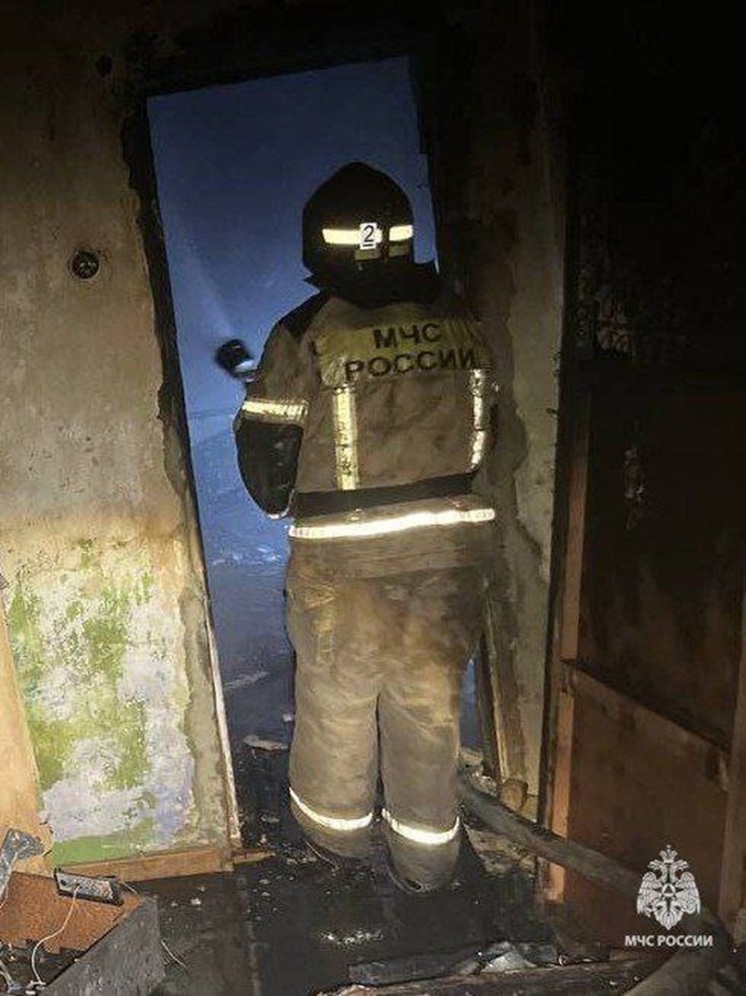 В Белгороде загорелся дом на двух собственников