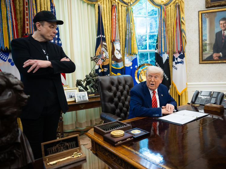 Rolling Stone: в Белом доме просят соратников Трампа и Маска определиться с выбором стороны